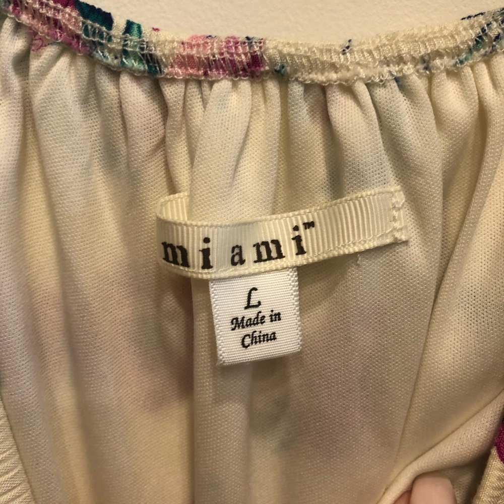 NWOT Miami Floral Jumpsuit Size Large - Picture 3 of 5